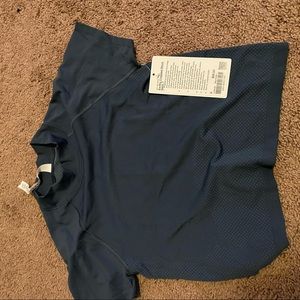NWT LULULEMON Swiftly Mock Neck Size 6